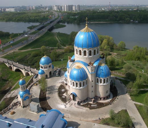 Храм в честь Живоначальной Троицы в Борисово