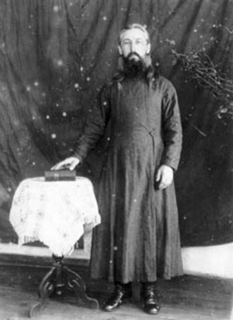 Александр Аксенов