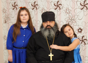 Помощь священнику на лечение