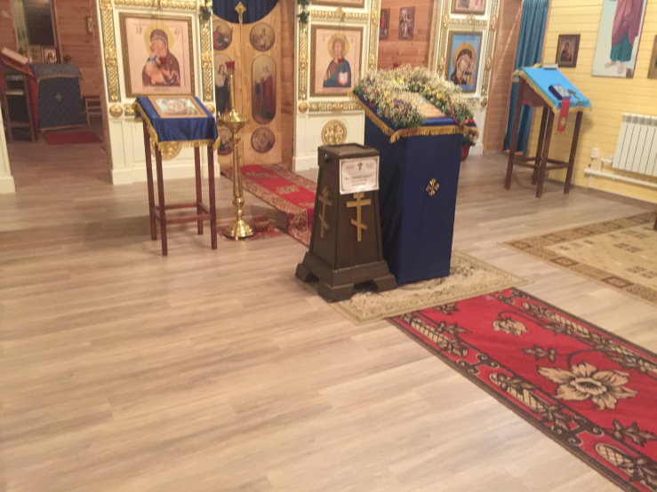Помогите оплатить настил полов в храме Казанской иконы Божией Матери