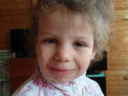 Поможем Лизе вылечить порок сердца