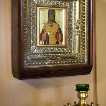 Образ святителя Иоасафа Белгородского с частицей мощей