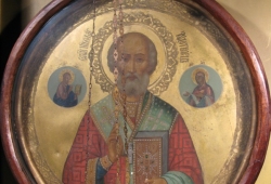Круглая икона святителя Николая