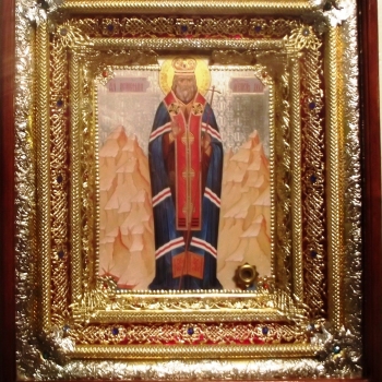 Икона святителя Луки, архиепископа Симферопольского и Крымского с мощами