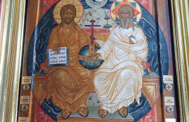 Икона Святой Троицы с мощами святых