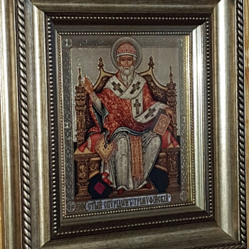Икона святителя Спиридона Тримифунтского с частичкой его облачения