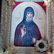 Икона преподобного Феофила Киевского, Христа ради юродивого, с мощами.