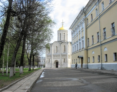 Дмитриевский Собор