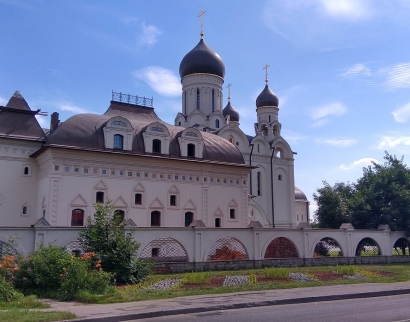 Храм Преподобного Серафима Cаровского в Раеве