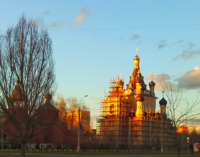 Храм Святого Праведного Иоанна Кронштадтского в Жулебино