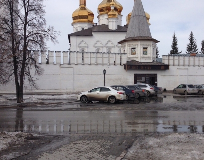 Церковь Петра и Павла в Троицком Монастыре