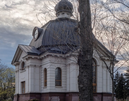 Храм Всех Святых в земле Российской просиявших