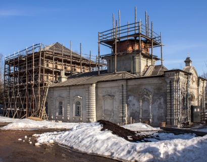Церковь св. апостолов Петра и Павла в Новинках