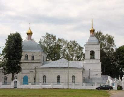 Храм Воскресения Словущего села Сушки