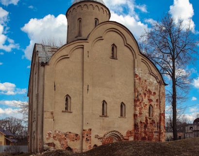 Церковь Петра и Павла на Славне