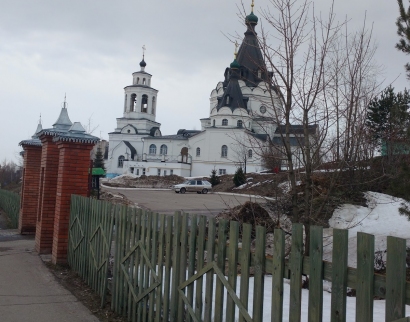 ХРАМ СВЯТИТЕЛЯ ТИХОНА, Патриарха Московского и всея Руси и всех новомучеников и исповедников Российских