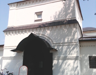 Храм святых равноапостольных царя Константина и матери его Елены