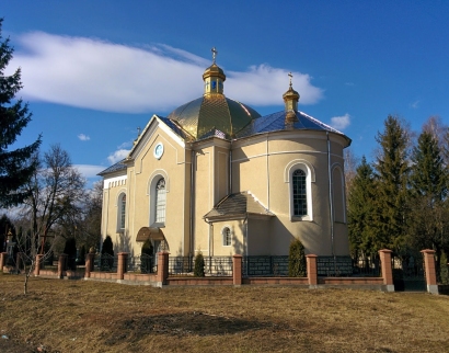 Церква Успення Пресвятої Богородиці УПЦ