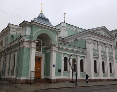 Храм Живоначальной Троицы на Грязех