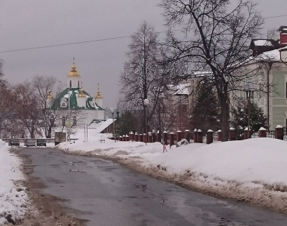 Храм во имя святых первоверховных апостолов Петра и Павла