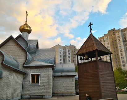 Храм-часовня Живоначальной Троицы в Братееве