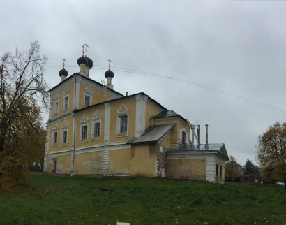 Храм свв. мчч. Флора и Лавра