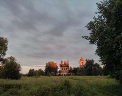 Церковь Воскресения Словущего
