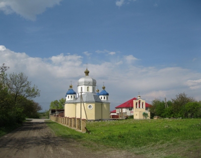 Церква Введення в храм Пресвятої Богородиці УПЦ КП