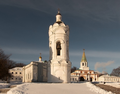 Церковь Святого Георгия с Колокольней, ансамбль усадьбы Коломенское