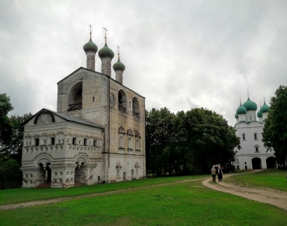 Звонница с храмом св. пророка Иоанна Предтечи