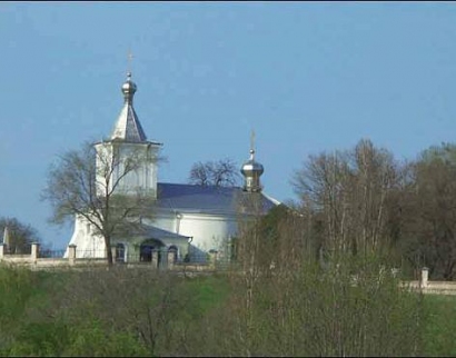 Biserica Lunga