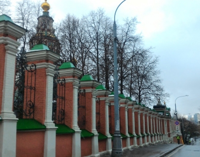 Храм Святого Мученика Иоанна Воина на Якиманке