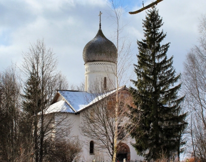 Церковь Благовещения в Аркажах