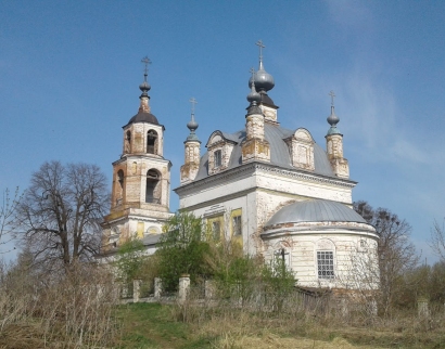 Церковь Рождества Христова в Красном Ватрасе
