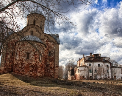 Церковь Петра и Павла на Славне