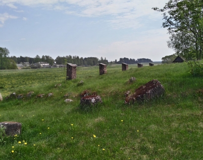 Каменная церковная брама