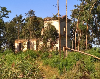 Ruiny zboru kalwińskiego w Piaskach