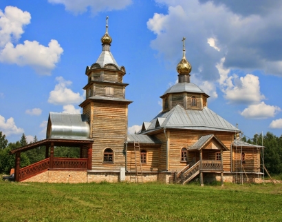 Храм Святых Царственных Страстотерпцев