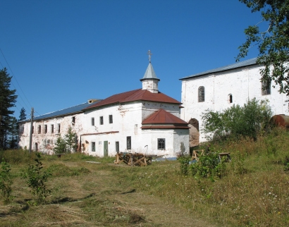 Церковь Происхождения Честных Древ Креста Господня в Крестном Онежском Монастыре