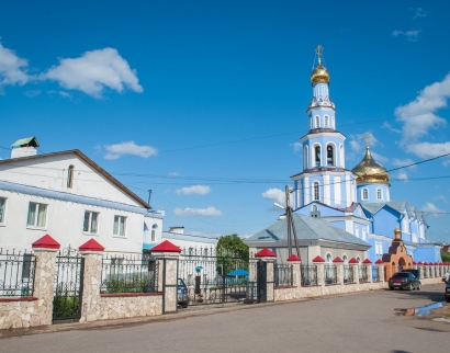 Казанско-богородицкая Церковь
