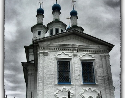 Церковь Троицы Живоначальной на Зелене