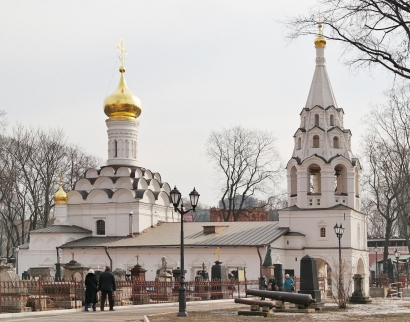 Малый собор Донского монастыря