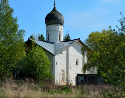 Церковь Благовещения в Аркажах