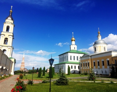 Богоявленский Старо-Голутвин мужской монастырь