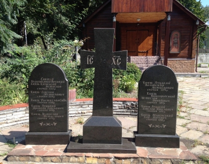 Фундамент церкви Федоровского монастыря