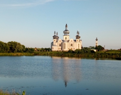 Храм Успіння Пресвятої Богородиці УПЦ КП