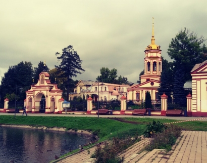 Храм Воздвижения Креста Господня В Алтуфьево