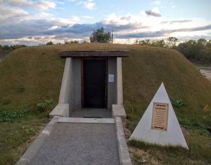 Храм св. мучеников Адриана и Наталии