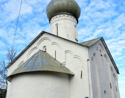 Церковь Двенадцати Апостолов на пропастех