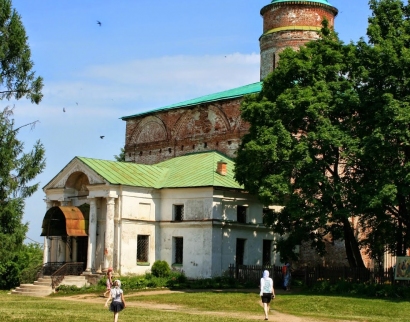 Храм свв. блгвв. кнн. и страстт. Бориса и Глеба